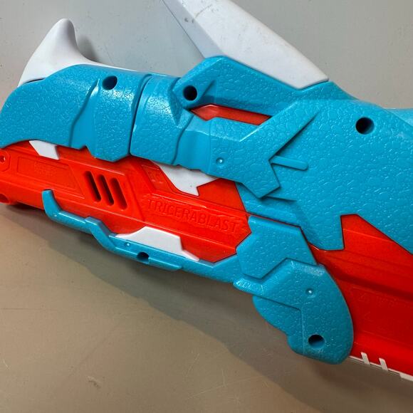 Nerf DinoSquad Tricera-Blast Dart Blaster Dinosaur Toy Gun Blue Red 2020 Hasbro - Picture 4 of 7